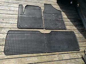Volkswagen Sharan, Ford Galaxy, Alhambra salongi kummimatid (1 foto / 1)