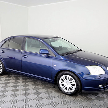 Toyota Avensis Linea Sol 2.0 108kW