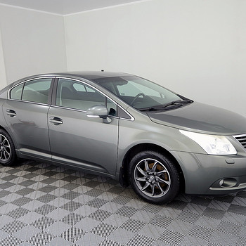 Toyota Avensis Linea Sol 1.8 108kW