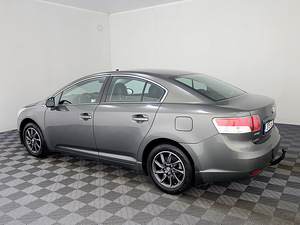 Toyota Avensis Linea Sol 1.8 108kW (4 фото из 8)