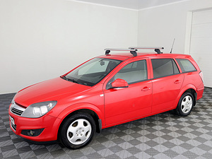 Opel Astra Facelift 1.6 85kW (2 foto / 7)
