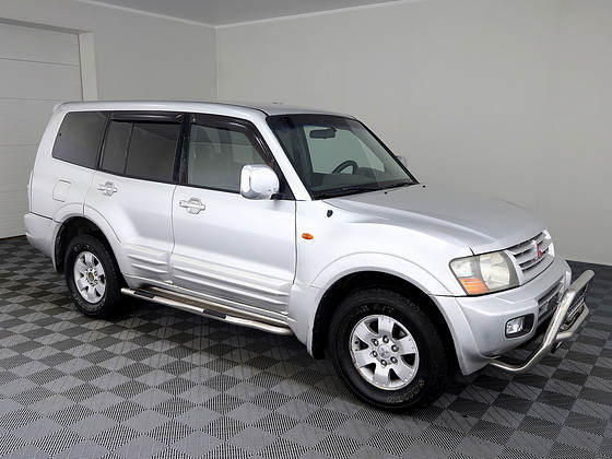 Mitsubishi Pajero Luxury ATM 3.2 DI-D 121kW