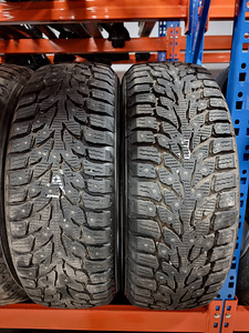 Шипованные шины Sava Eskimo 205/60R16 (7 фото из 8)