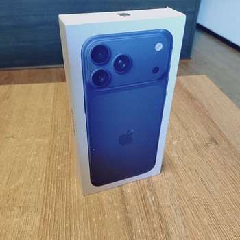 Apple iPhone 17 Pro Max Blue 256GB