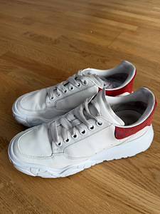 ALEXANDER MCQUEEN tossud, originaal (3 foto / 3)