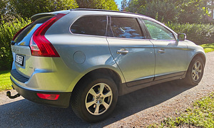 Volvo XC60 2.4 D5 129 кВт 2010 г. (2 фото из 15)