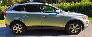 Volvo XC60 2.4 D5 129 кВт 2010 г. (5 фото из 15)