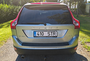 Volvo XC60 2.4 D5 129 кВт 2010 г. (8 фото из 15)