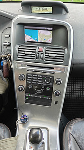 Volvo XC60 2.4 D5 129 кВт 2010 г. (13 фото из 15)