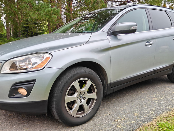 Volvo XC60 2.4 D5 129 кВт 2010 г.