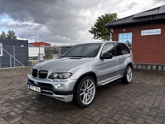 M/V BMW X5 Facelift,4.4i v8 IS paketiga 2004a. , ls 200k ja