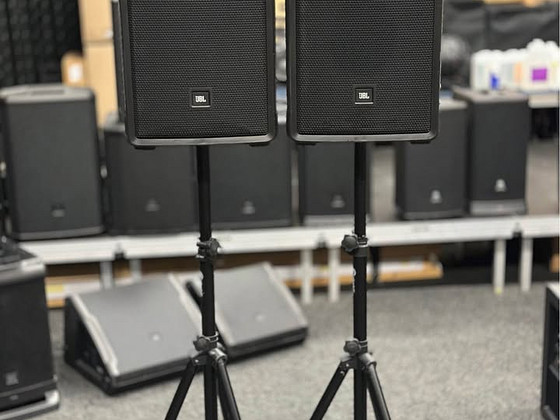 Комплект PA с активной акустической колонкой JBL IRX 112 BT