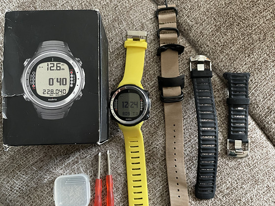 Suunto d4i