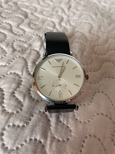 Элегантные часы Armani (5 фото из 6)