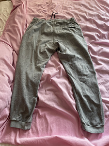 Спортивные штаны Nike (1 фото из 4)