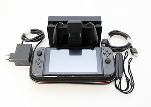 Игровая приставка Nintendo Switch V2 32GB (2 фото из 2)