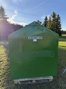 Blidsberg ADR kütusemahuti 2750 L /tankur (4 foto / 8)
