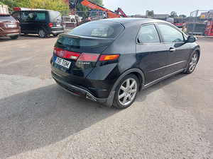 Honda Civic (3 фото из 7)