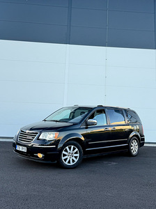 Chryisler Grand Voyager Limited (2 фото из 10)