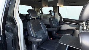 Chryisler Grand Voyager Limited (9 фото из 10)