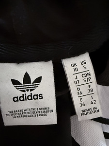 Черное худи adidas Originals (S / 36) (2 фото из 2)