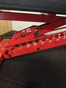 REP Fitness BlackWing Adjustable Bench + Leg Roller (5 foto / 7)