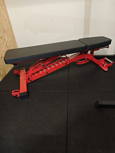 REP Fitness BlackWing Adjustable Bench + Leg Roller (1 foto / 7)