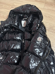 Куртка Moncler (4 фото из 4)