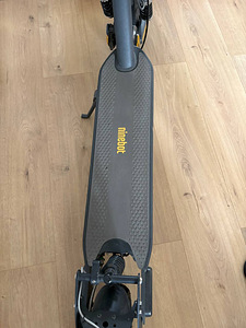 Segway Ninebot G30 MAX (7 foto / 10)