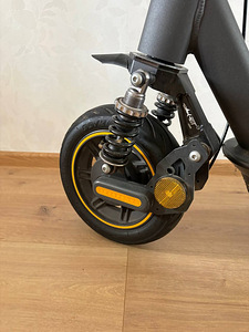 Segway Ninebot G30 MAX (3 foto / 10)