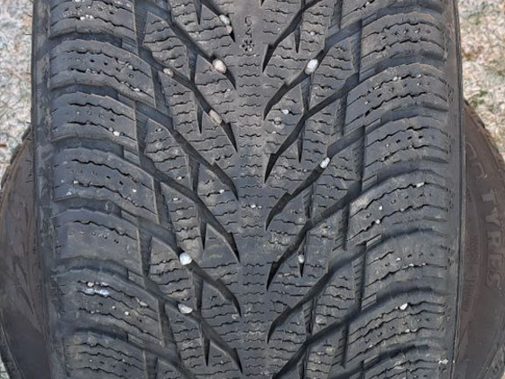 M+S / 255 45 19 / Nokian Hakkapeliitta R3