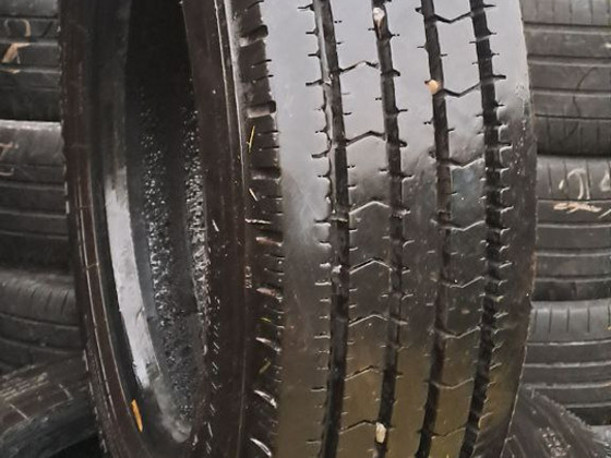 M+S / 225 70 19.5 / Goodride CR960A