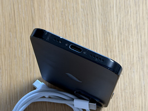 Apple iPhone 15 Black 128GB heas korras, aku 93% (5 foto / 9)