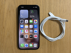 Apple iPhone 15 Black 128GB heas korras, aku 93% (6 foto / 9)