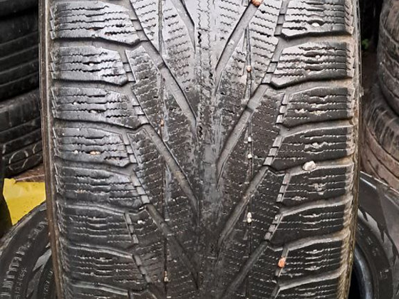 M+S / 265 60 18 / Nokian Hakkapeliitta R2