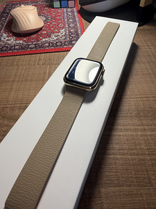 Apple Watch 7 stainless steel gold LTE (5 foto / 7)