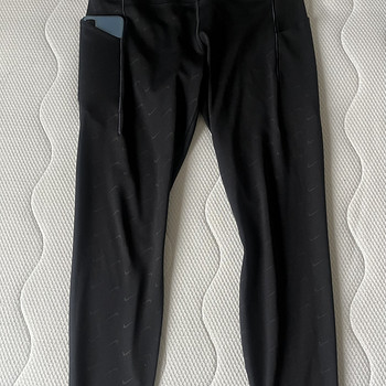 NIKE universa leggings M NEW