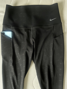 легинсы NIKE universa M NEW (2 фото из 3)