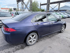Honda Accord Luxury 2.0 114kW (3 foto / 7)