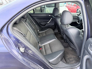 Honda Accord Luxury 2.0 114kW (7 foto / 7)