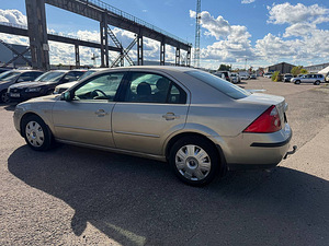 Ford Mondeo Facelift 1.8 81kW (4 foto / 7)