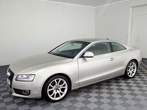 Audi A5 Highline ATM 3.2 195kW (2 foto / 7)