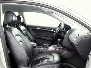 Audi A5 Highline ATM 3.2 195kW (6 foto / 7)