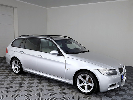 BMW 330 xDrive M-Pakett 3.0 190kW