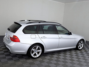 BMW 330 xDrive M-Pakett 3.0 190kW (3 foto / 9)