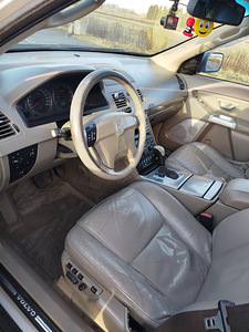 Volvo Xc90 2.4 120 кВт 2005 (7 фото из 10)