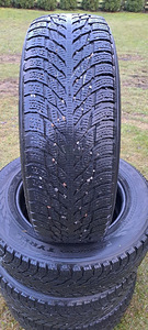 M+S / 225 65 17 / Nokian Hakkapeliitta R3 SUV (1 фото из 1)