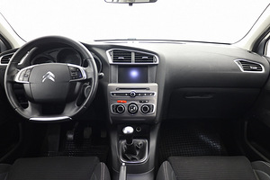 Citroen C4 Elegance Facelift 1.2 81kW (5 фото из 7)
