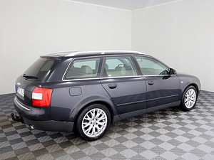 Audi A4 Comfortline Quattro ATM 3.0 162kW (3 фото из 7)