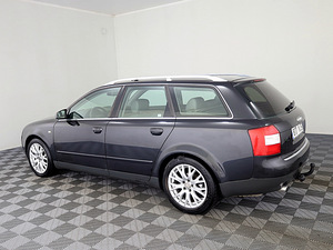Audi A4 Comfortline Quattro ATM 3.0 162kW (4 фото из 7)